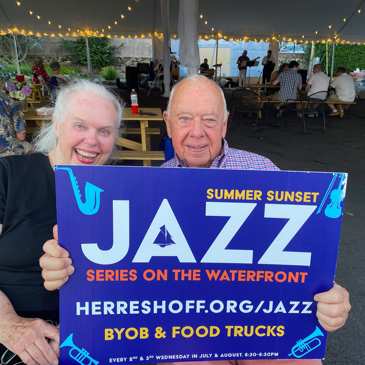 Herreschoff Marine Museum (Connecting)